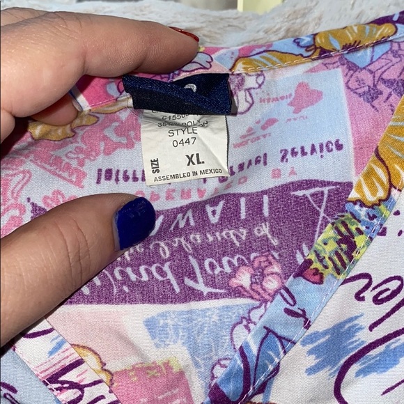 Scrub TOP only! - Picture 2 of 4